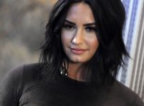 Demi Lovato insisted Ariana Grande duet with her on track she wrote – Music News