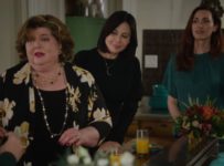 Good Witch Season 7 Episode 3 Exclusive: The Middleton Ladies Pamper Claire!