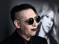 Police expect Marilyn Manson to turn himself in to authorities on assault charges
