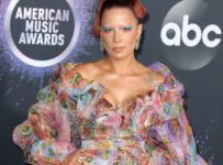 Halsey claims they were snubbed by magazines while pregnant – Music News