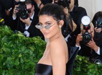 Daily News: Kylie Jenner Is Going To Be A Mom Again, Angelo Zegna Has Died, Rosie Huntington-Whiteley Launches Rose Inc. Beauty Brand, And More!