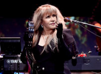 Stevie Nicks cancels 2021 tour dates due to coronavirus concerns