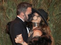 Ben Affleck and Jennifer Lopez Make Out at Met Gala