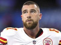 Report: Chiefs’ Kelce placed on COVID-19 list