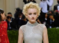 Julia Garner shares details of prison visit with convicted scam artist Anna Delvey: ‘She was extremely charming’