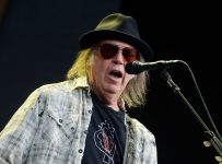 Neil Young tells Spotify employees to “get out of that place before it eats up your soul”