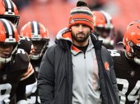 Mayfield thanks fans as Browns meet with Watson