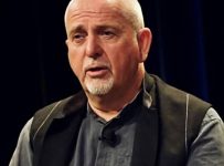 Peter Gabriel, Frankie Valli, Becky Hill, London Grammar, Kano and Griff honoured at O2 Silver Clef Awards – Music News